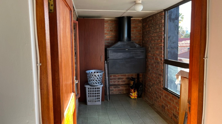 3 Bedroom Property for Sale in Mossel Bay Central Western Cape